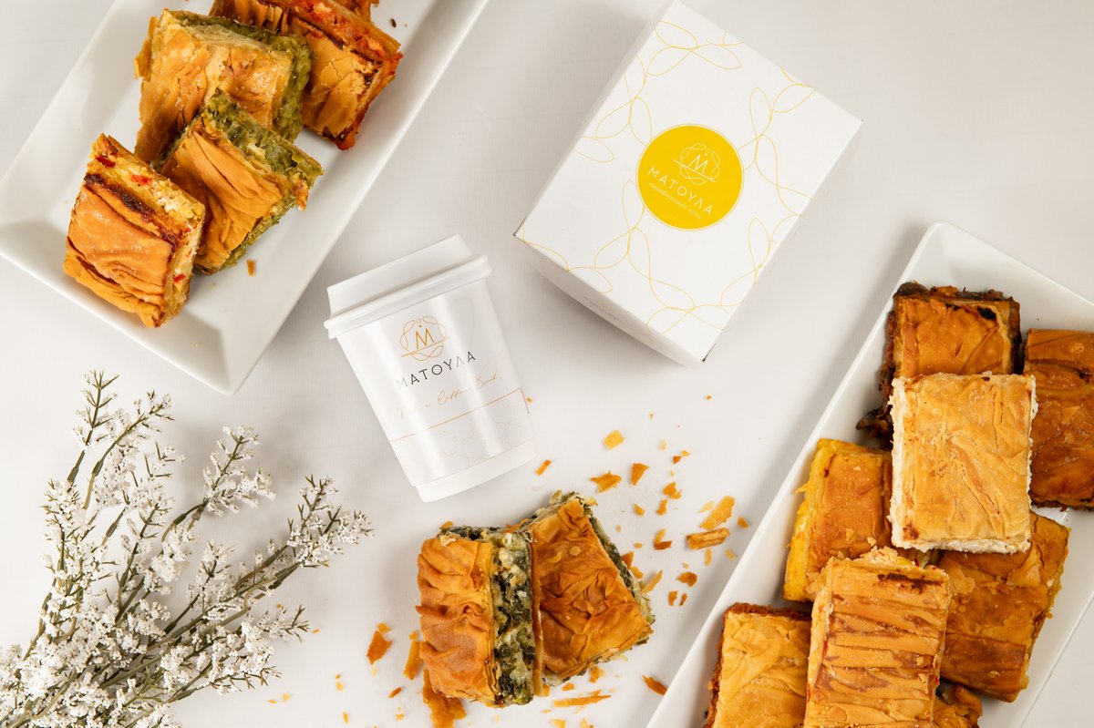 Image of Paradosiakes Pites Matoula