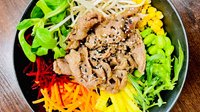 Objednať E15-BEEF RAMEN POKÉ BOWL s ramen noodl