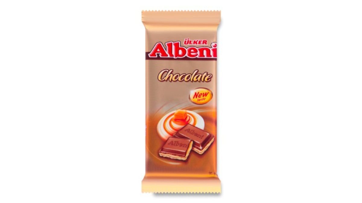 Шоколад Albeni Фундук кусочки карамели 85 г