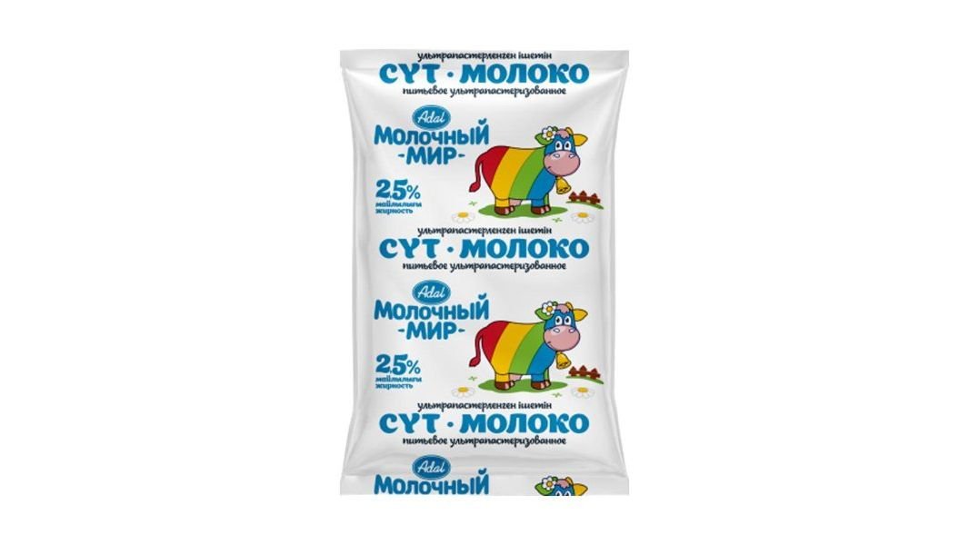 Молоко Молочный Мир 2.5% 900 мл