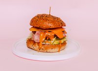 Objednať Deluxe Burger