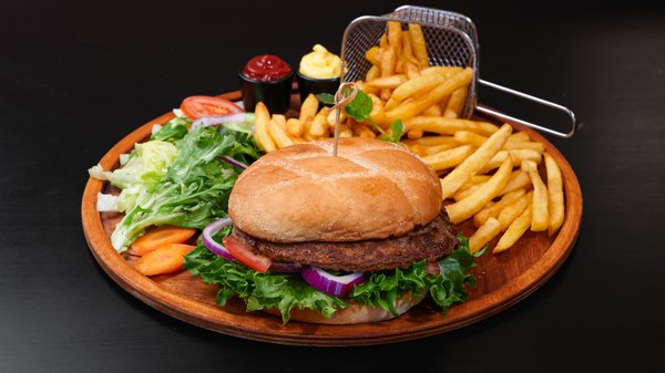 16.BBQ Burger