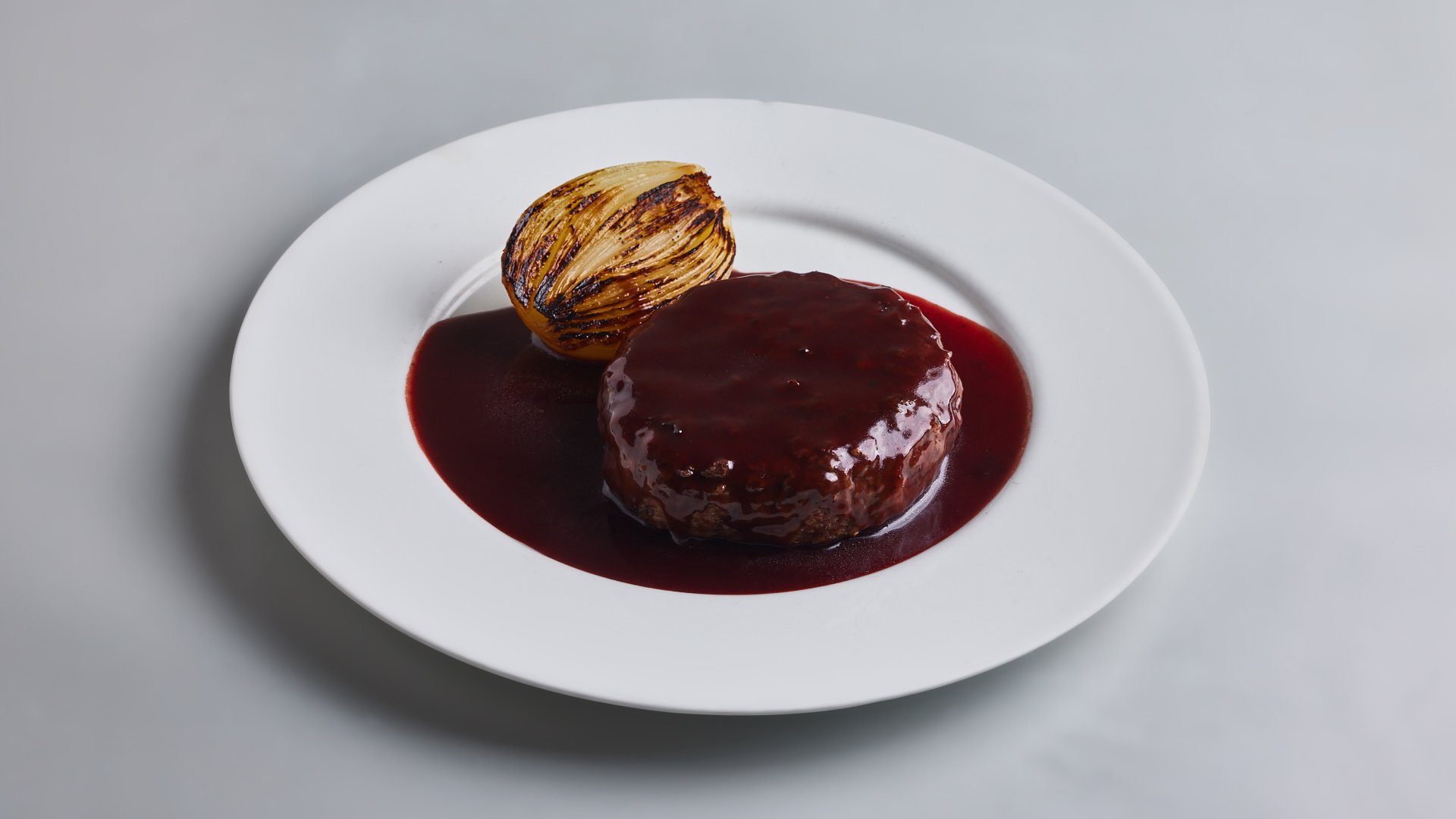 עדיין כאן! המבורגר ביין, קופי בר. (צילום: מתוך עמוד הוולט של המסעדה)