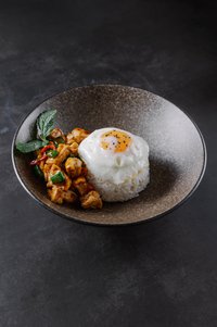 Objednať Thai Basil Tofu