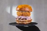 Objednať Cheesee burger 🧀