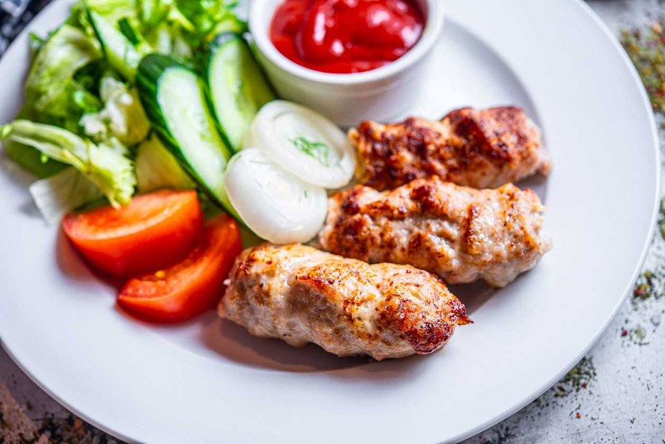 Ljulja-kebab sealihast + lisand