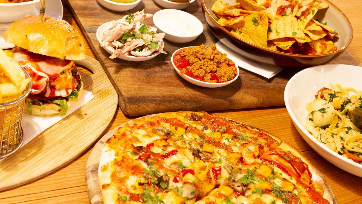 Image of Chicos Pizza and Nachos