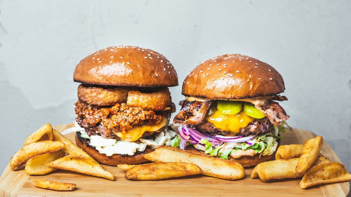 Image of BAMBA MARHA BURGER BÁR | KOLOSY