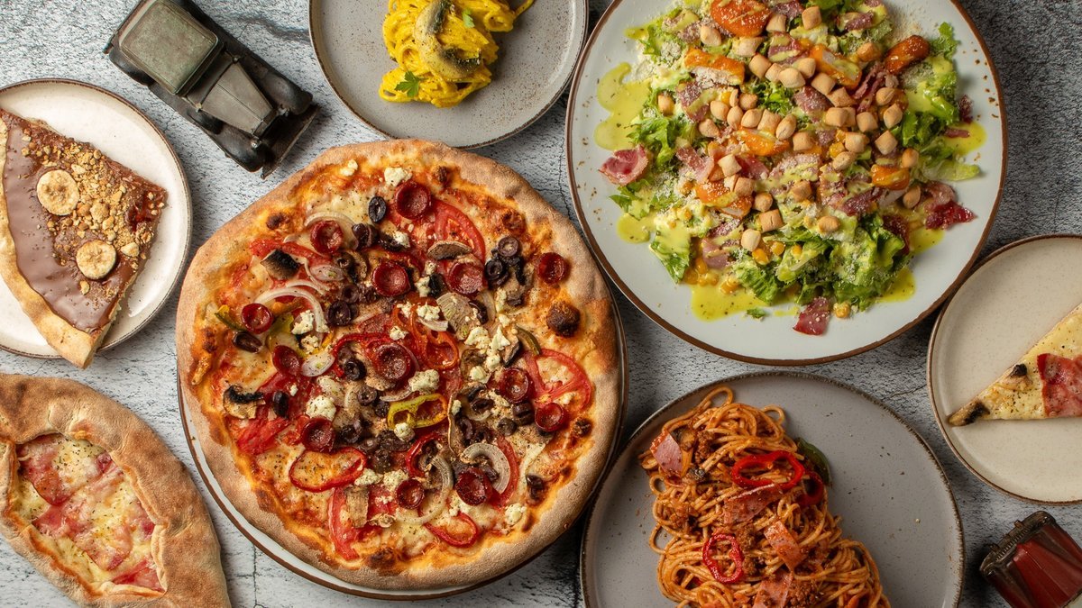 Image of Pizza Family