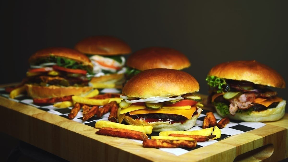 Image of The Goood Burger Surowieckiego