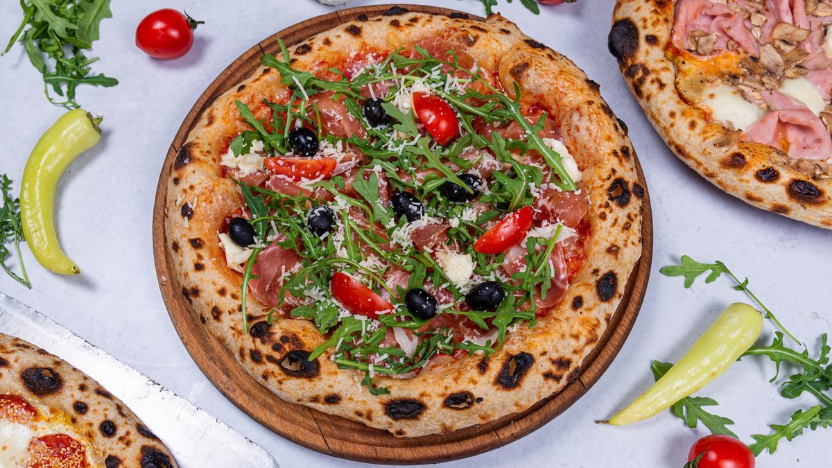 Image of Pizza na drva Mikele Zemun