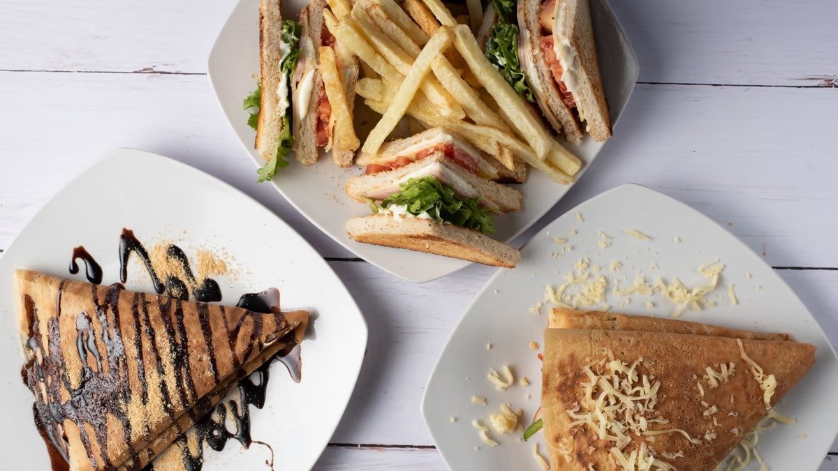 Image of La Place Creperie