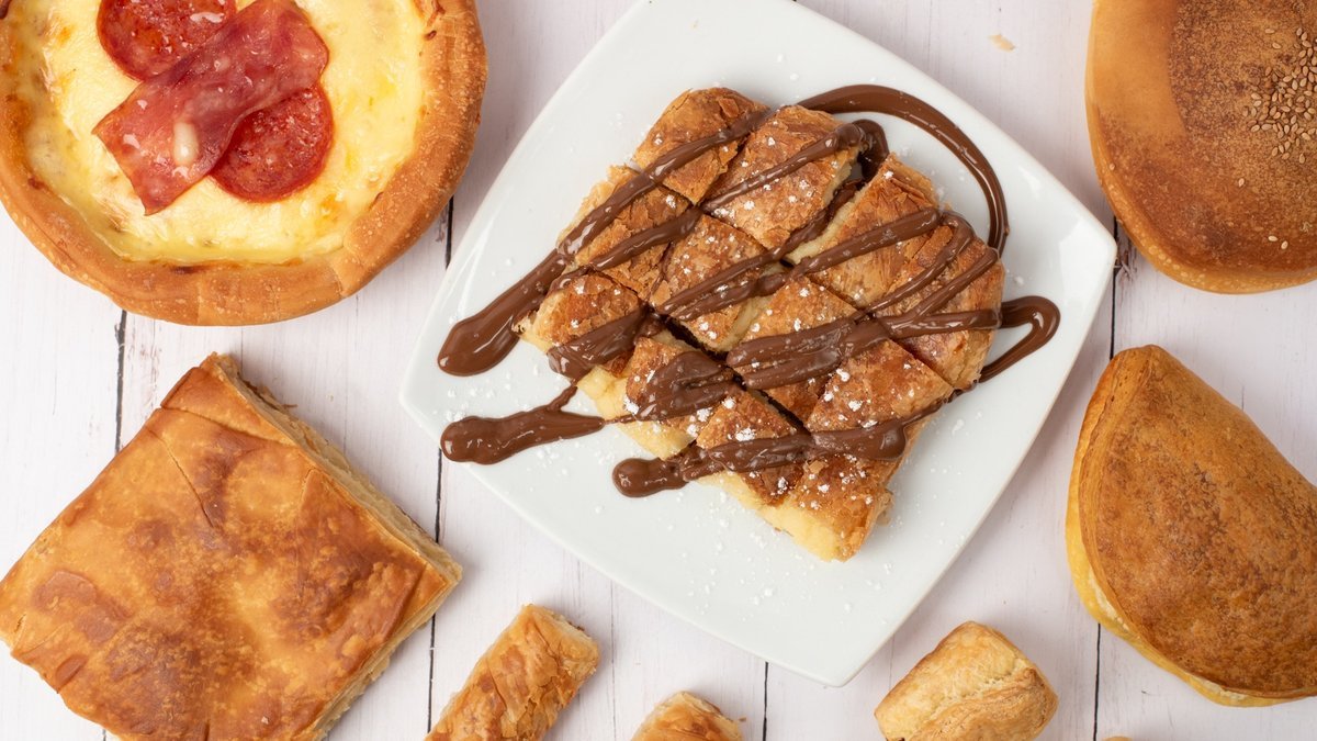 Image of Konitsa Ipeirotiki Mpougatsa Peristeri