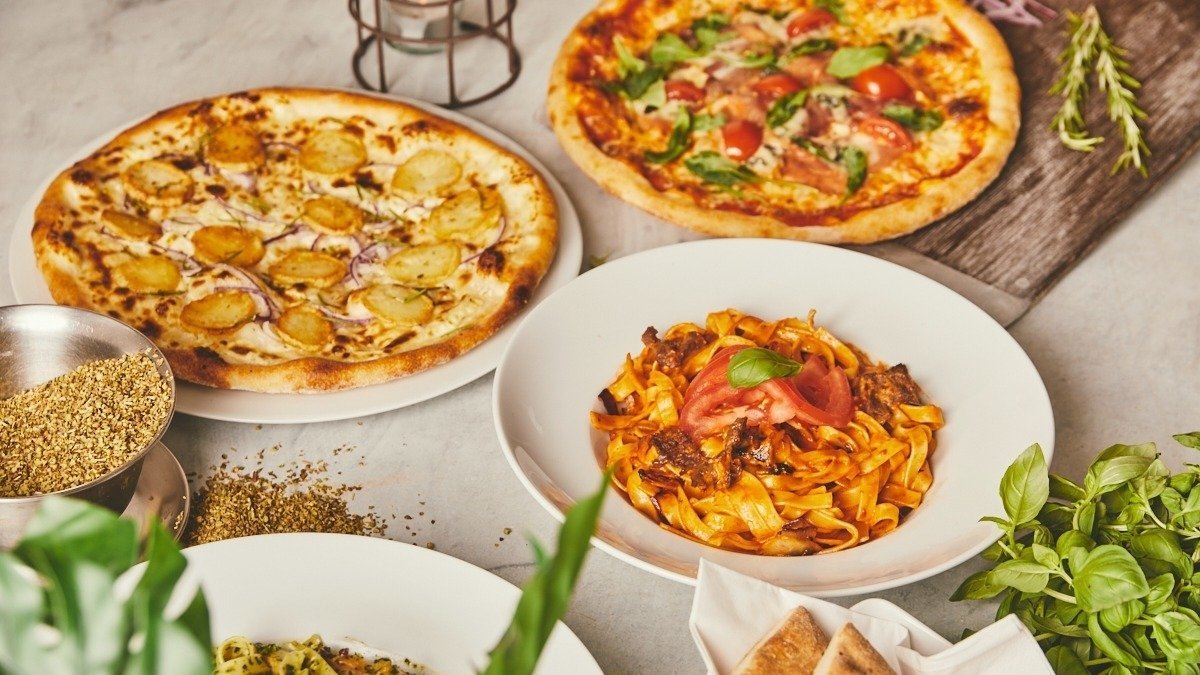 Image of Efess pizza