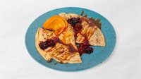 Objednať Palacinky so slaným karamelom a lesným ovocím