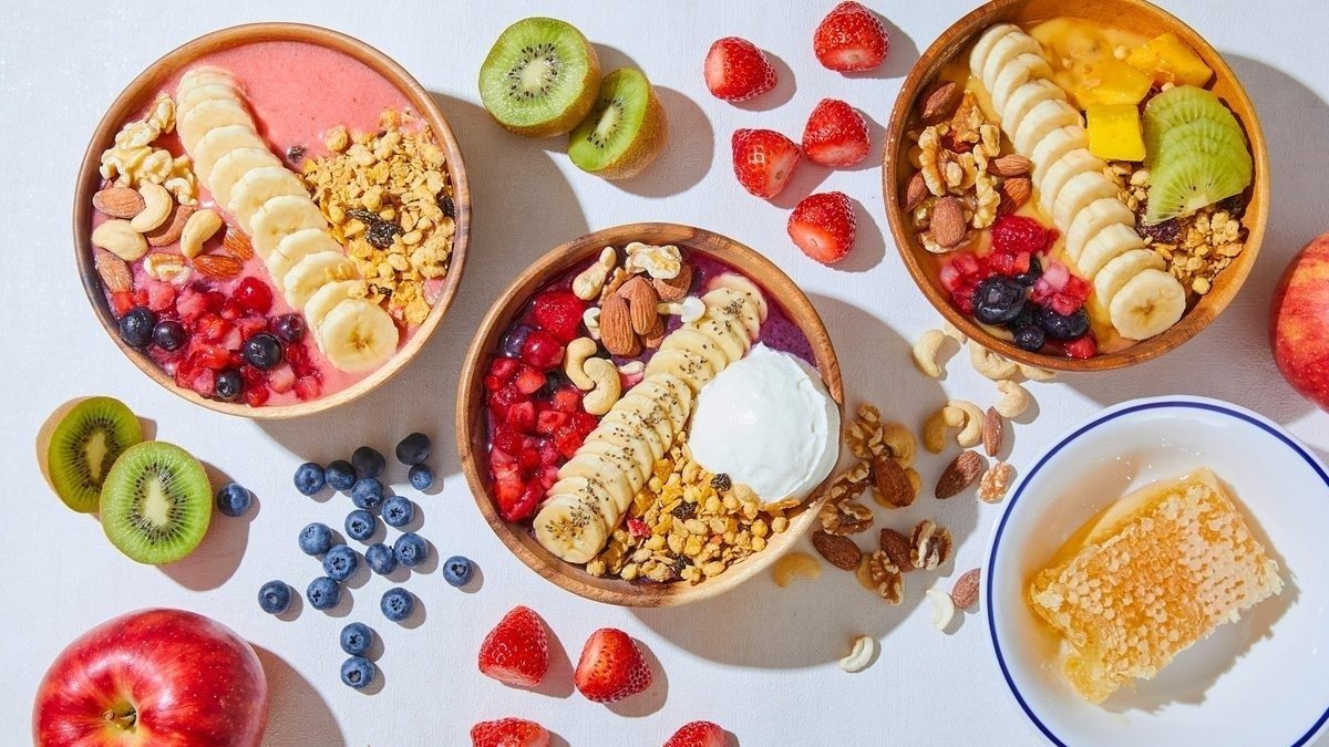 アサイーとフルーツスムージーボウル Nutrivive Fruit＆Acai 福重店