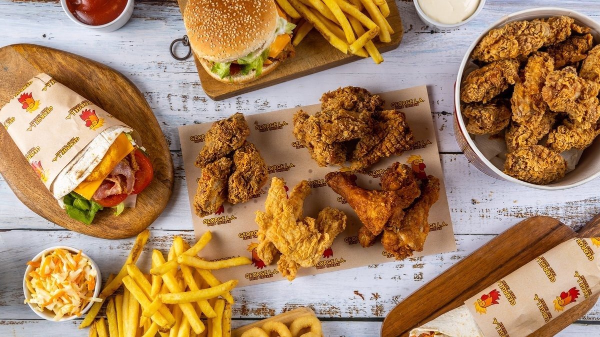 Image of George L.A Fried Chicken Peiraias