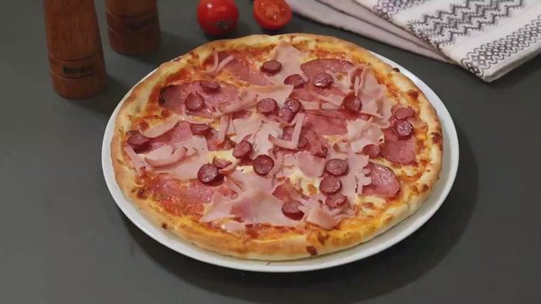 Pizza Quattro Carni