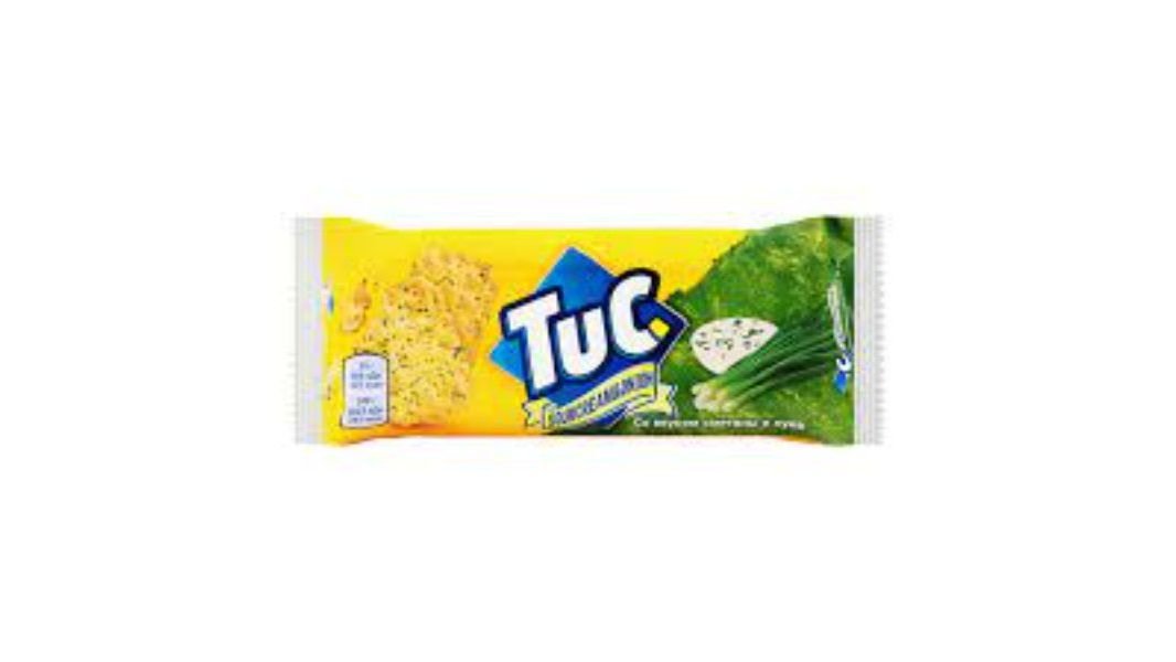 Крекер TUC Со вкусом Сметана и лук 100г м/у