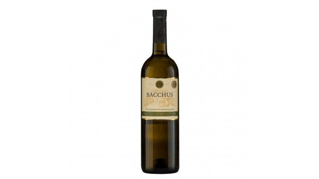 Вино Bacchus Classic белое полусладкое 0,75 л