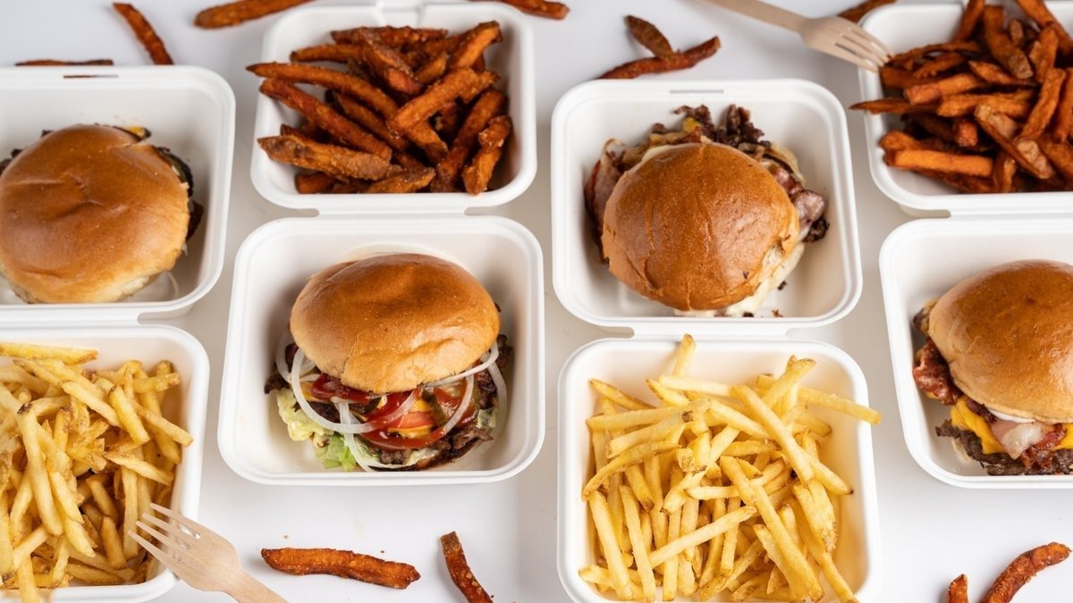 Image of Brothers in Law Smash n' Pasta Evosmos