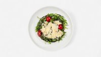 Objednať Insalata rucola, pomodorini e parmigiano