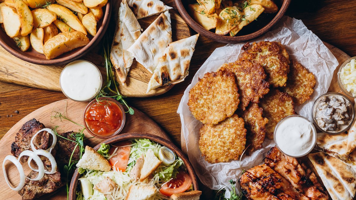 Image of 4Chiefs Saloon Sello