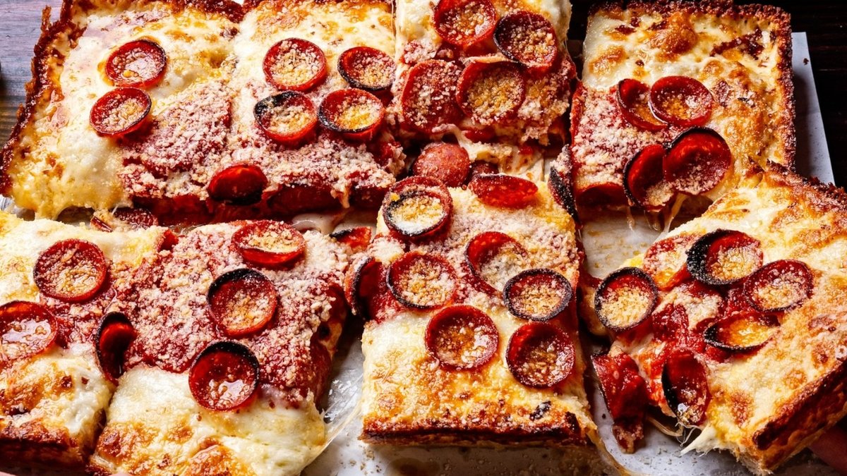 Image of Red D'Light