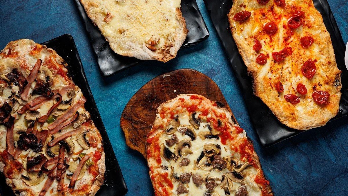 Image of Pizza Romana Santorini