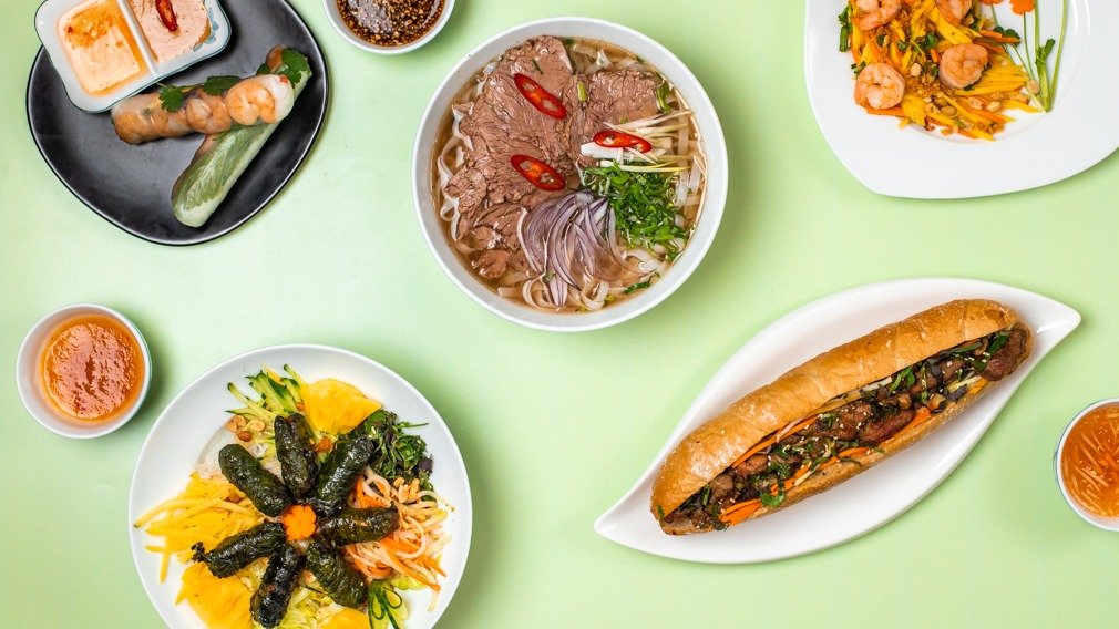 Image of Banh Mi Pate & Nudle Palmovka