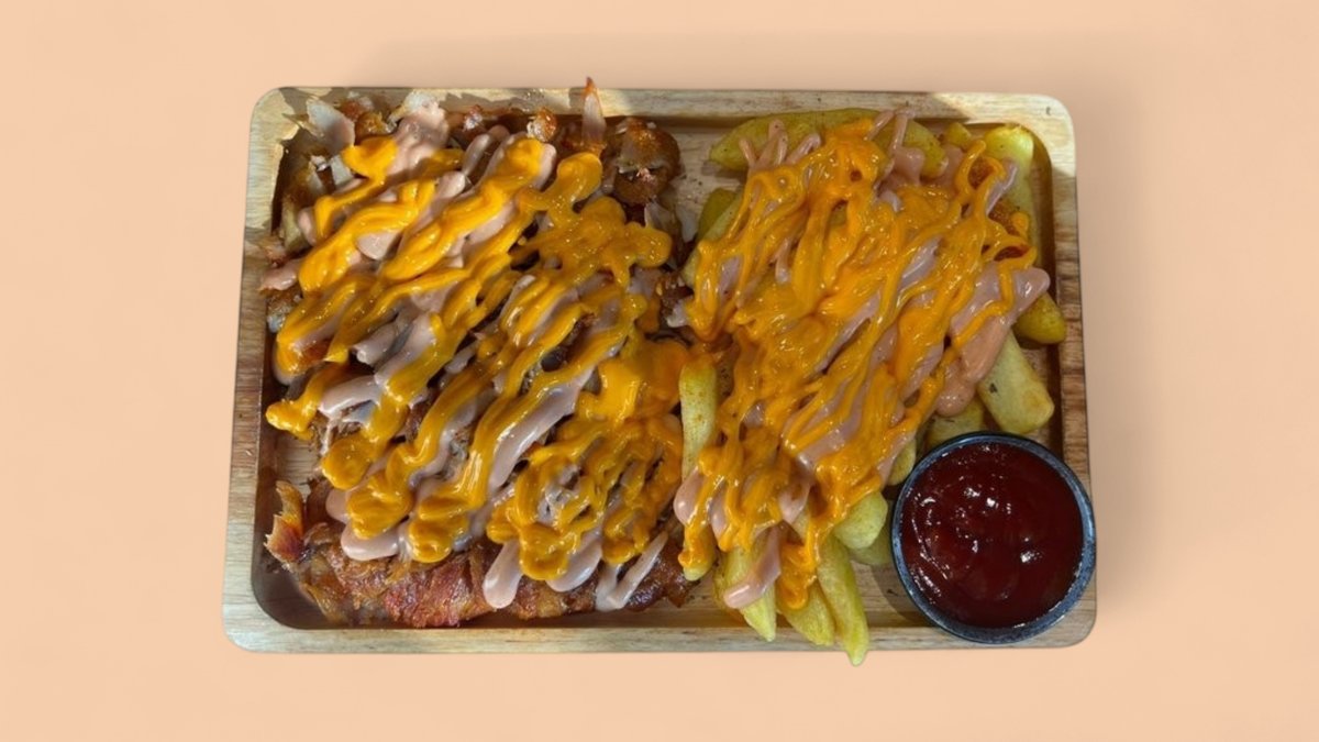 Meat, Potatoes, Cheddar Sauce, Sauce, Ketchup