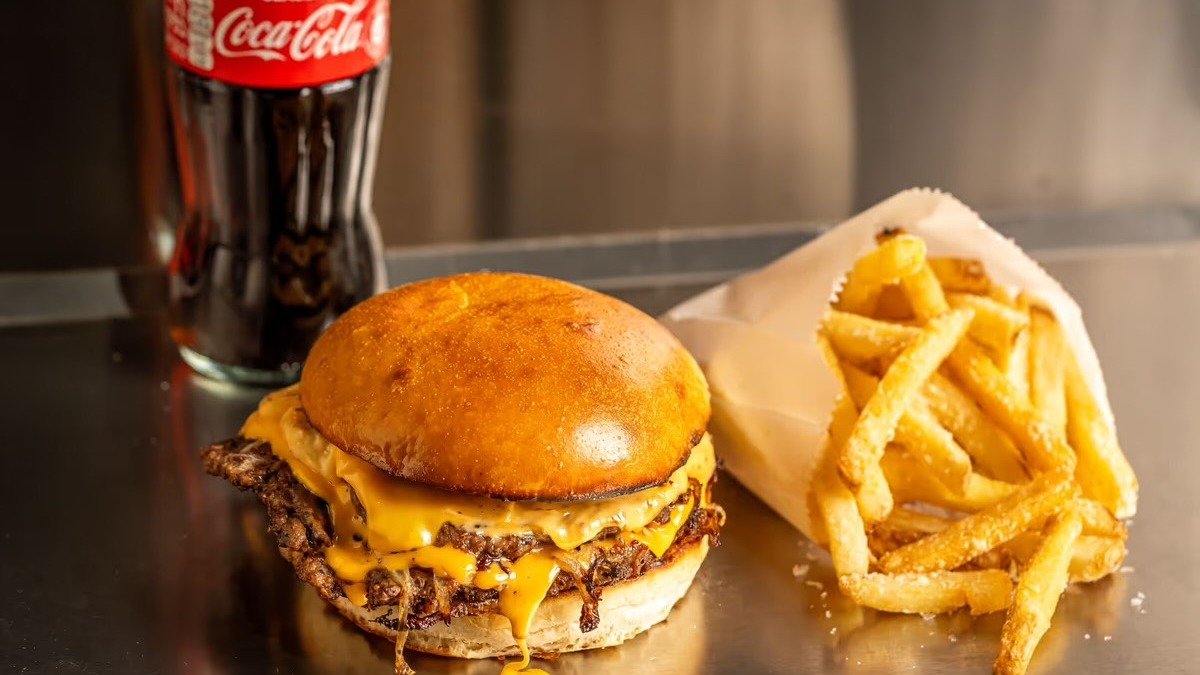 Image of Pals & Buns