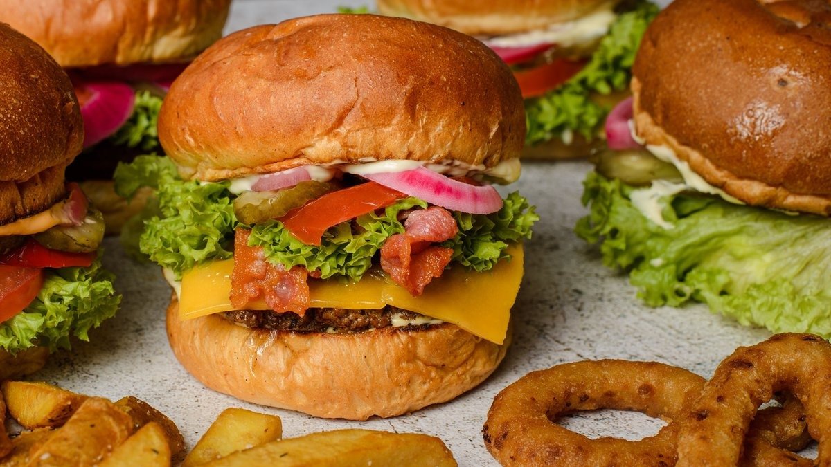 Image of Din Burger & Pizza Bar