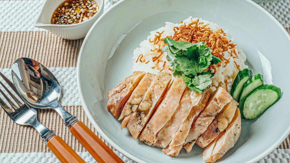 Image of High-Protein, Low-Carb Hainan Chicken Rice Tokyo Keihan Shokudo nishishinjuku