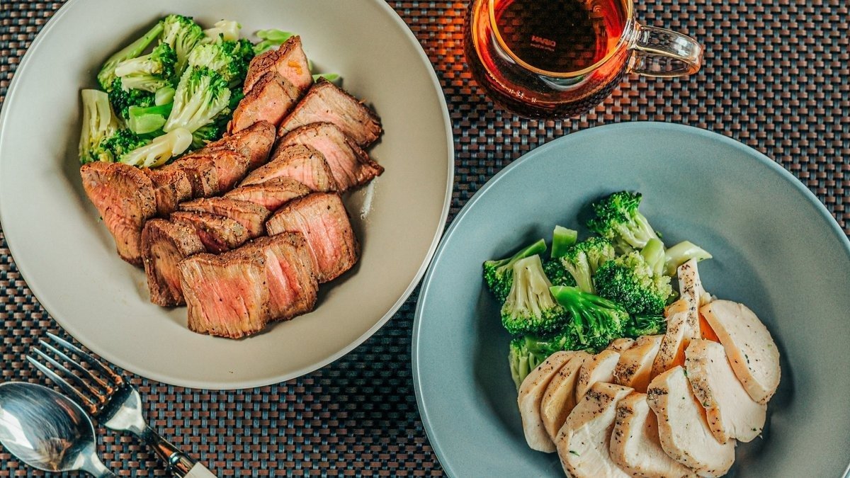 Image of Plentiful Protein Meat & Broccoli Life sengencho