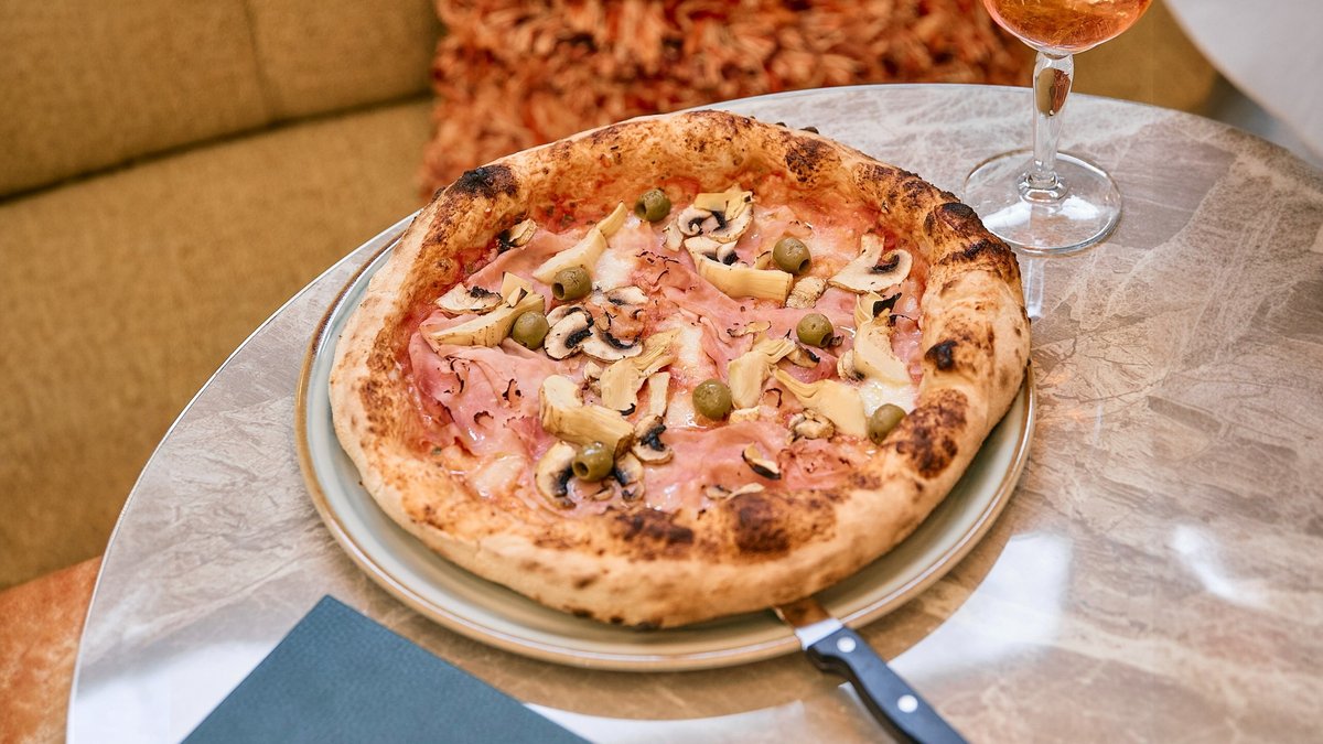 Image of La Bocca by Vintage Garden