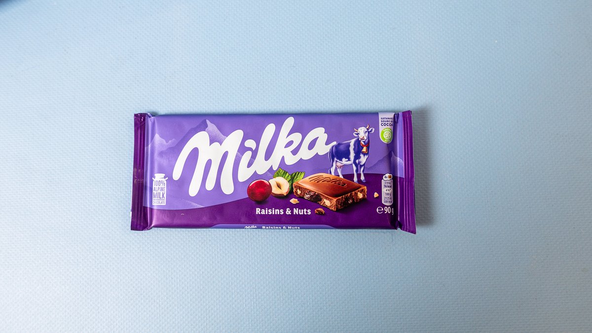 Milka Raisins Nuts 90g - Menu Item