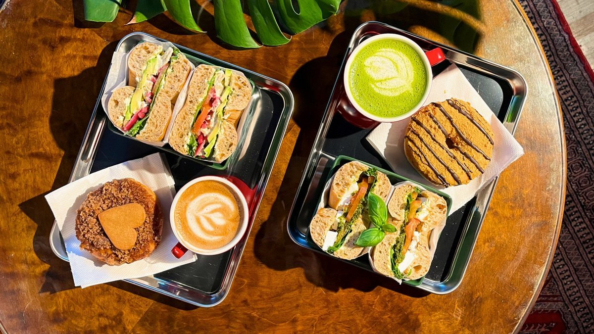 Image of Round & Square Punavuori