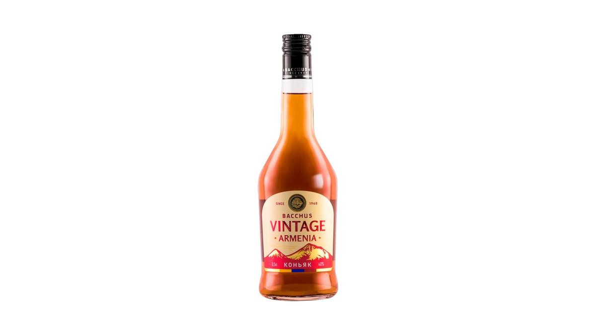 Коньяк Bacchus Vintage Armenia 3 звезды 0,5 л