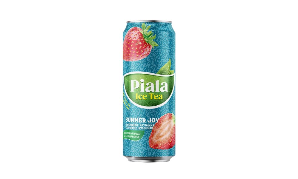 Напиток PIALA Черный чай Клубника 0,45л ж/б