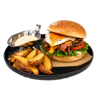 Objednať Grilovaný Beef Burger s domácou tatárskou omáčkou a pečenými zemiakmi