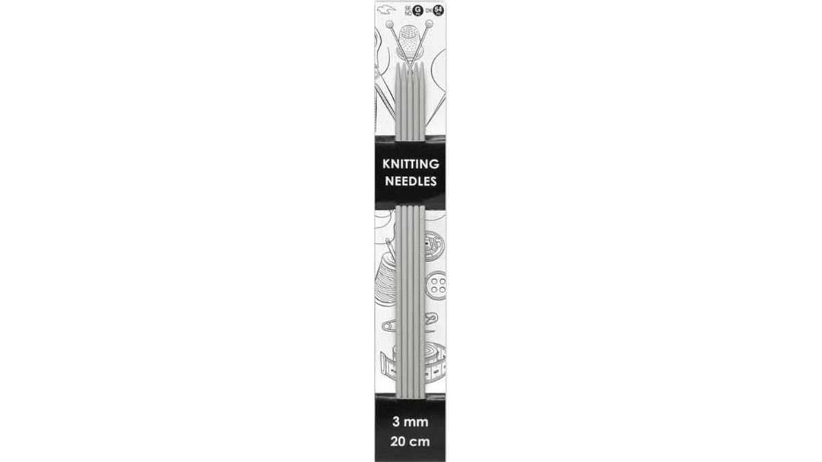 Knitting needles