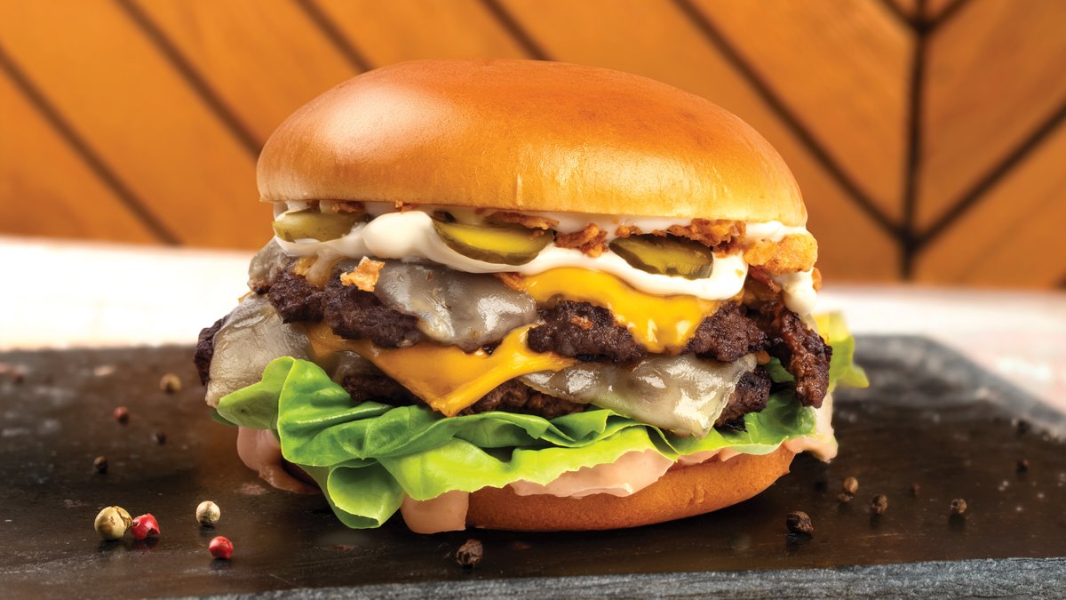 Double Smashed Cheeseburger