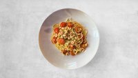 Objednať SPAGHETTI AGLIO OLIO E PEPERONCINO S GRILOVANÝMI KREVETAMI A CHERRY PARADAJKAMI🌶️