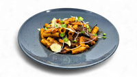 Objednať Rigatoni s trhaným hovädzím, olivami a parmezánom