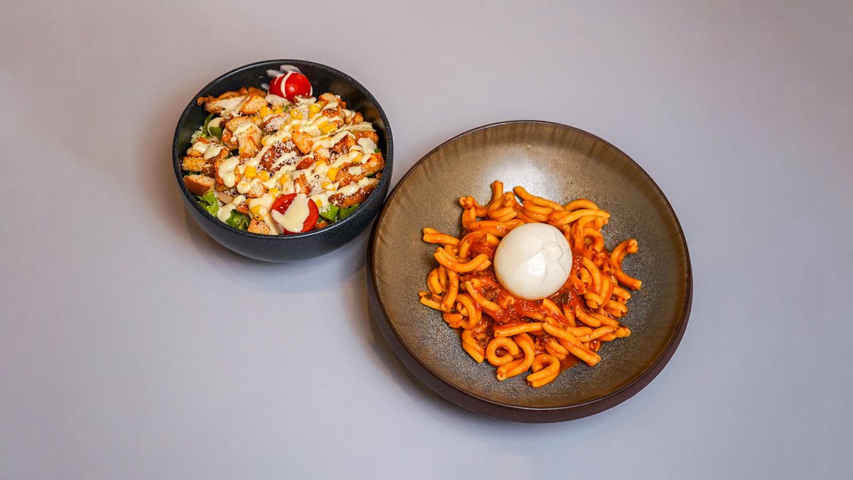 Casarece Ragu & Burrata & Sallatë Çesar
