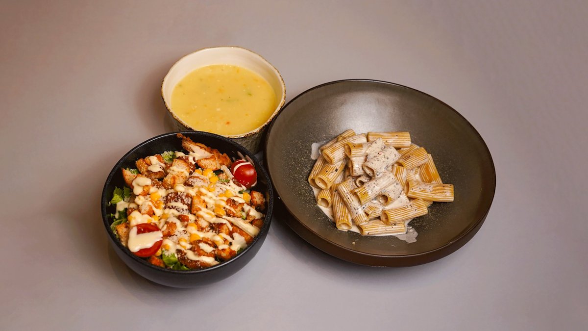 Rigatoni Tartuf & Kërpudha & Sallatë Çesar & Supë Pule