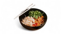 Objednať Udon rezance s hovädzím mäsom, thajskou bazalkou a chilli