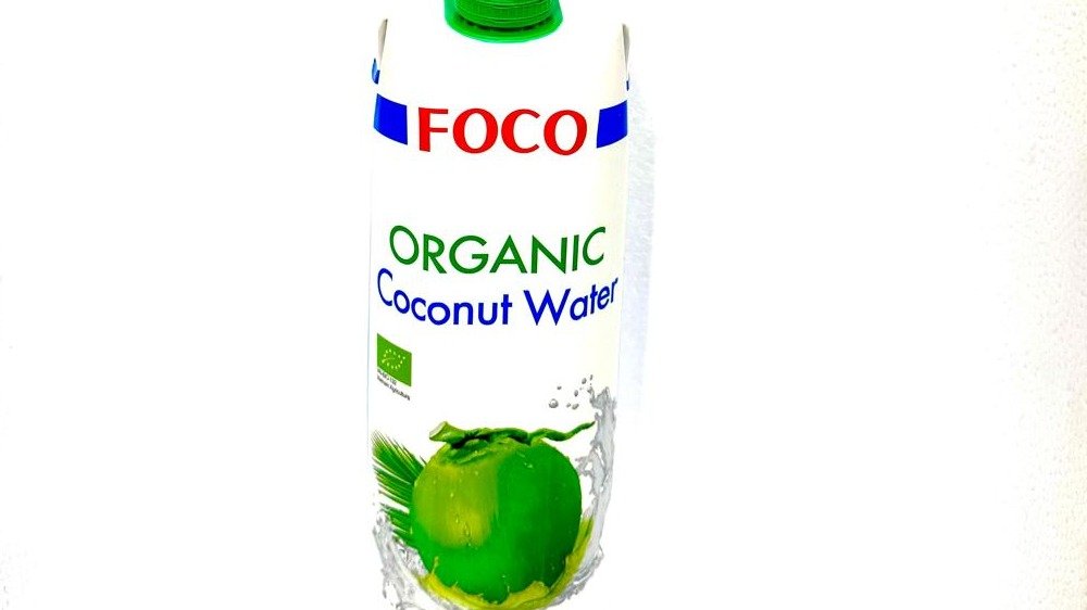FOCO Organická kokosová voda