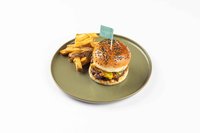 Objednať [ Beef ] cheeseburger